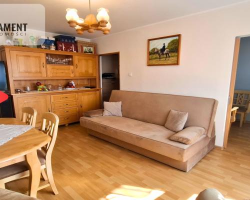 Słoneczna kawalerka z wnęką na Błoniu