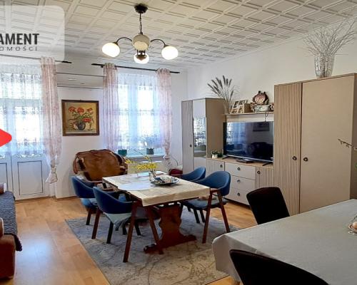 Klimatyczne, bezczynszowe mieszkanie w kamienicy!