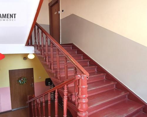 Klimatyczne, bezczynszowe mieszkanie w kamienicy!