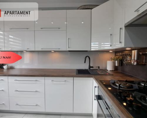 2 pokoje/ I piętro/ Balkon/Warzyń