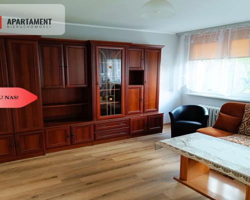 Trze pokoje z balkonem. 58m2.1 piętro.Wynajmę.