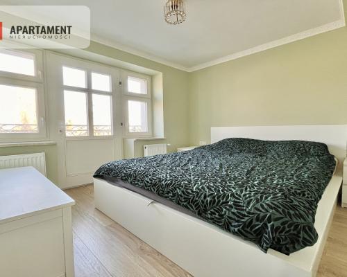 bezczynszowe, miejsce parkingowe, blisko centrum