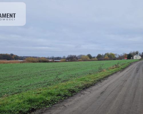 Działka nad jeziorem z warunkami zabudowy