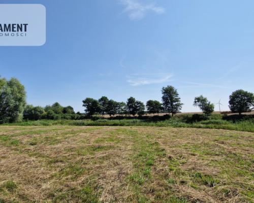 Działka z budynkiem w dobrej lokaliazcji!