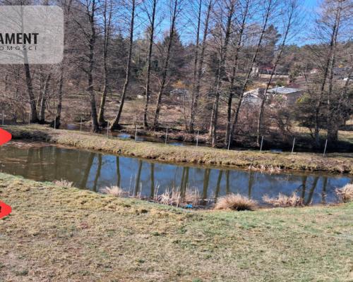 Duża Działka z domem w budowie z dostępem do rzeki