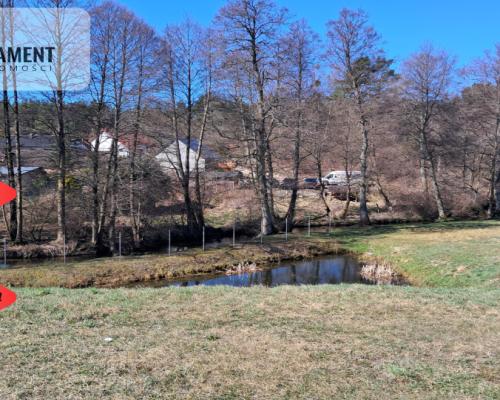 Duża Działka z domem w budowie z dostępem do rzeki