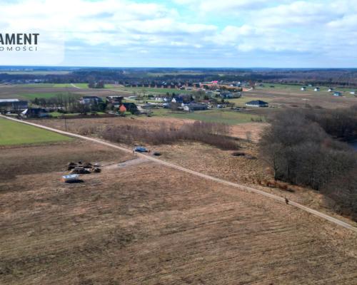 Działka budowlana z widokiem na jezioro
