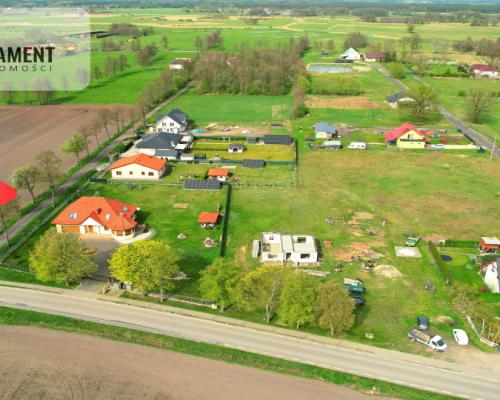 * 2 działki  rozpoczęta budowa domu Małe Rudy