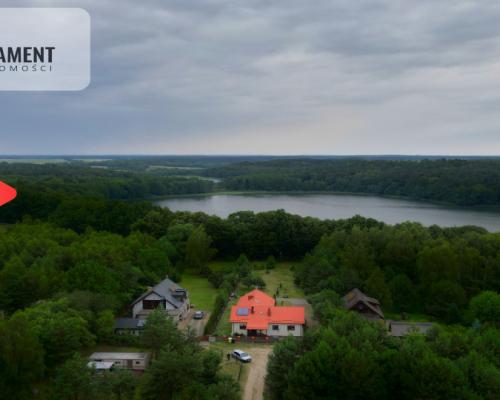 Działka budowlana zadrzewiona las jezioro