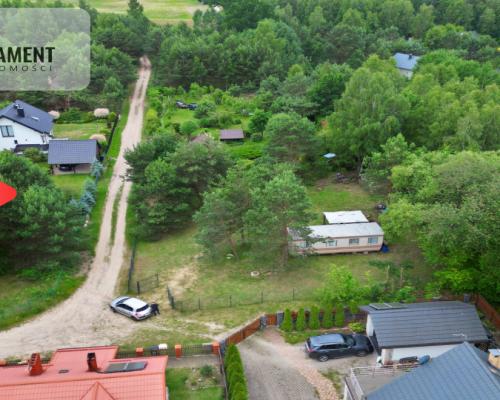 Działka budowlana zadrzewiona las jezioro