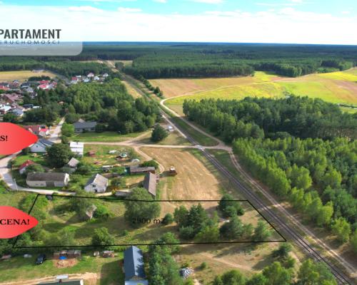 Działka budowlana z drewnianym domkiem.Tylko u nas