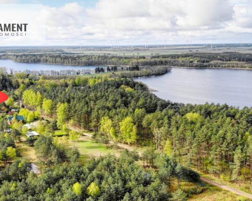 Duża działka nad jeziorem, warunki zabudowy.