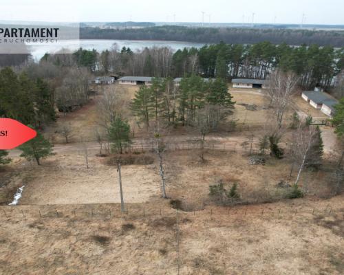 Duża działka nad jeziorem, warunki zabudowy.