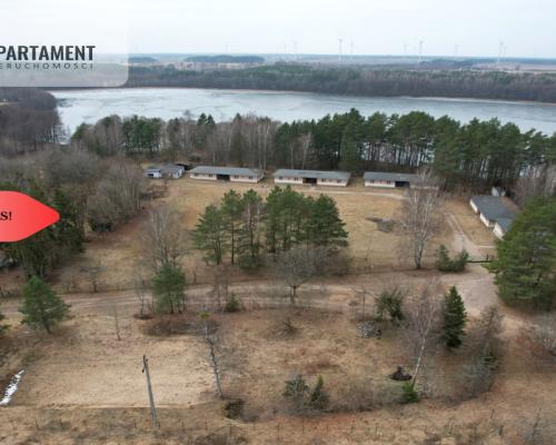 Duża działka nad jeziorem, warunki zabudowy.