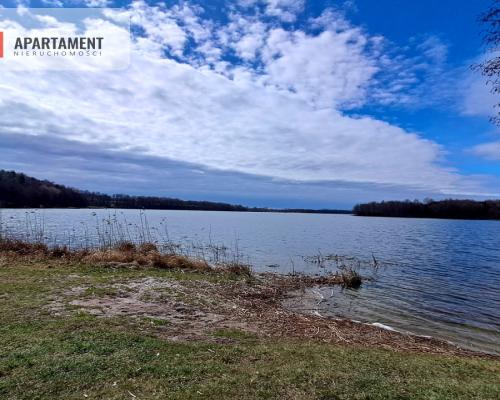 Działka rolna z widokiem na jezioro