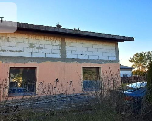 Domek Rod w rozbudowie - Drzewce