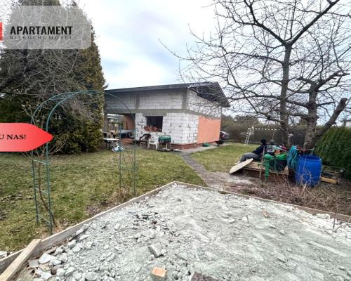 Domek Rod w rozbudowie - Drzewce