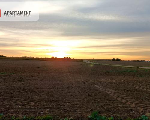 Działka w spokojnej okolicy