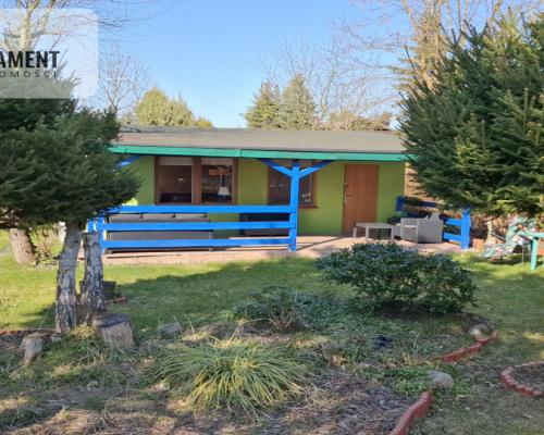 Tylko u nas. Urocza działka - wysoki standard.