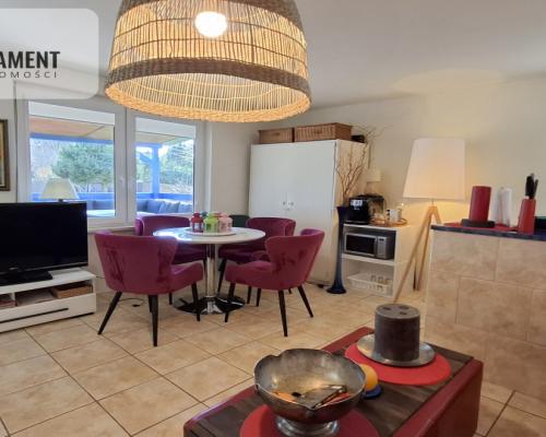 Tylko u nas. Urocza działka - wysoki standard.