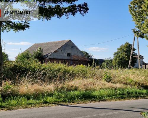 Atrakcyjna działka siedliskowa ze stawem