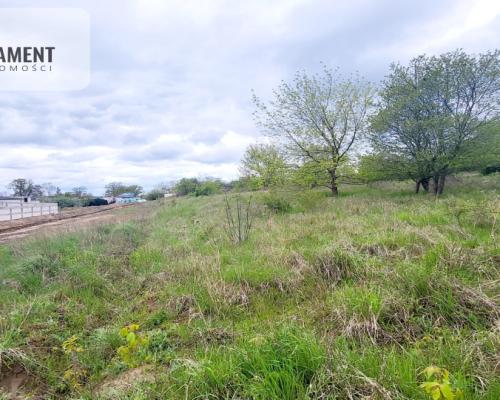 Działka inwestycyjna - MPZP - 4 U/MN