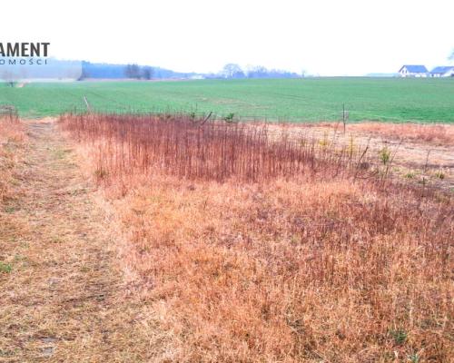 Duża działka blisko jeziora z warunkami zabudowy!