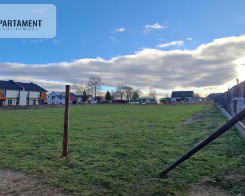 Objęta Mpzp, blisko jeziora oraz lasu.