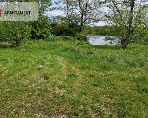 Działki z linią brzegową jeziora bez sąsiedztwa