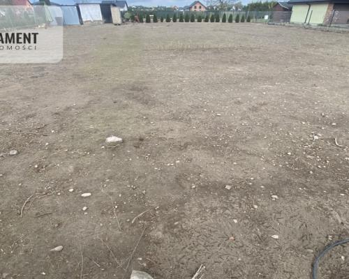 Działka, ogrodzona - możliwy płaski dach