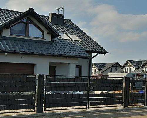 Nowoczesny dom z 2019 r. Chrząstawa Mała