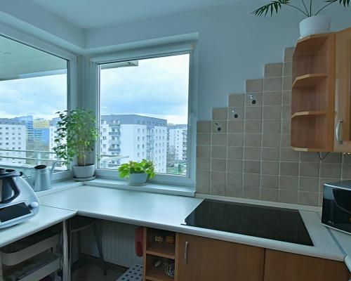 2 pokoje z garderobą, klimatyzacja, budynek 2005 r.