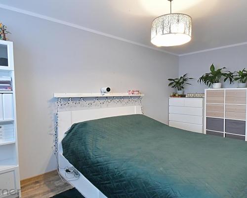 2 pokoje z garderobą, klimatyzacja, budynek 2005 r.