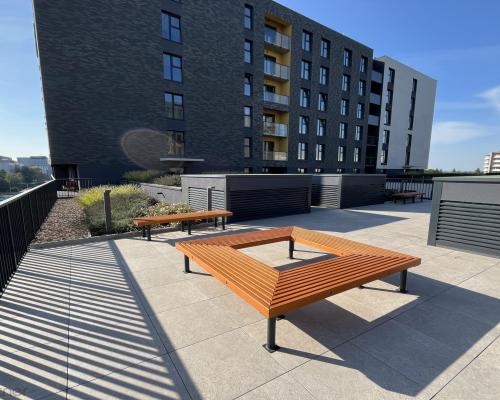 Kawalerka z balkonem I siłownia - Legnicka