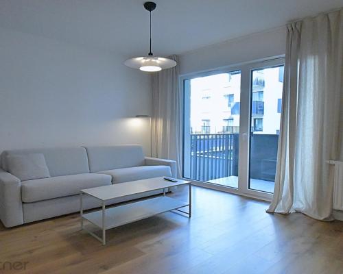 Kawalerka z balkonem I siłownia - Legnicka