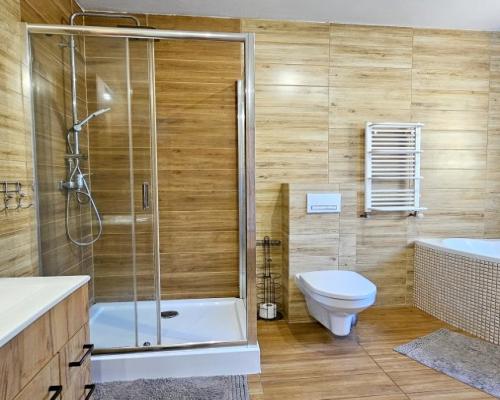 Dom Wolnostojący, Garaż, Wiata, Panele