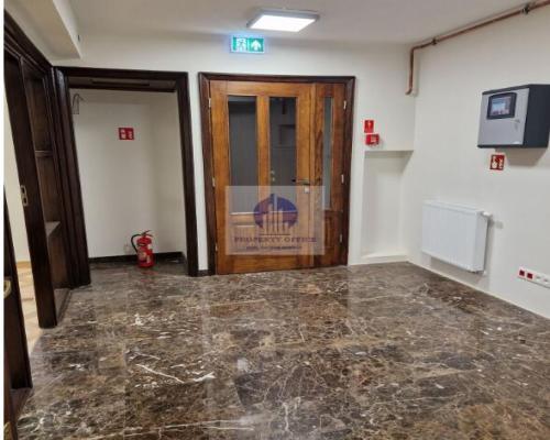 Mokotów: budynek biurowy 489m2