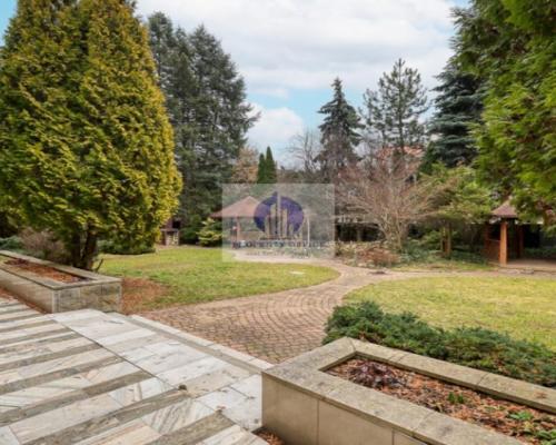 Saska Kępa: willa biurowa 687 m2