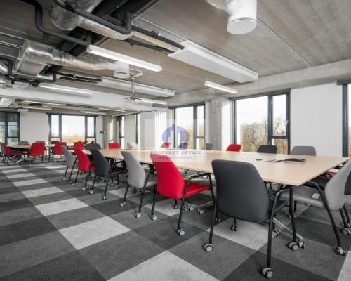 Włochy: lokal biurowy na wynajem