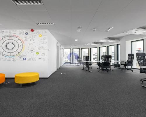 Włochy: lokal biurowy na wynajem