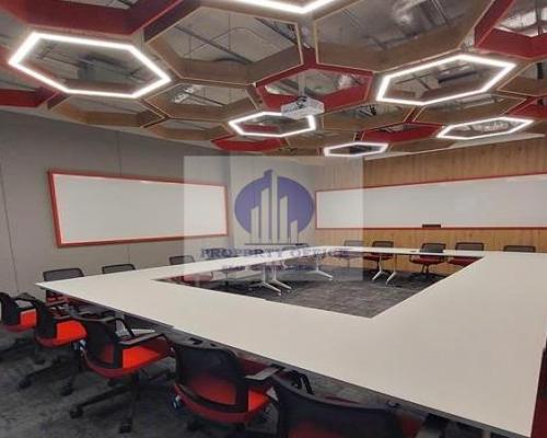 Włochy: lokal biurowy do podnajmu