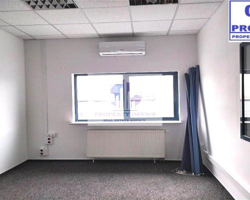 Włochy: lokal biurowy na wynajem