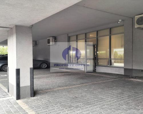 Włochy: lokal biurowy na wynajem