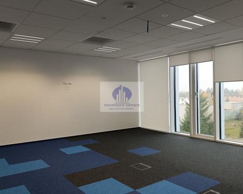 Włochy: lokal biurowy na wynajem