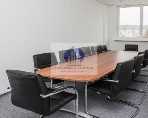 Włochy: lokal biurowy na wynajem