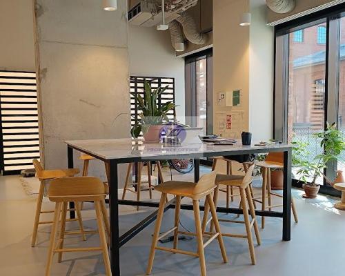 Praga Północ:biuro wirtualne