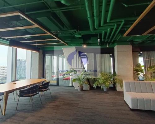 Śródmieście: biuro seriwsowane na wynajem