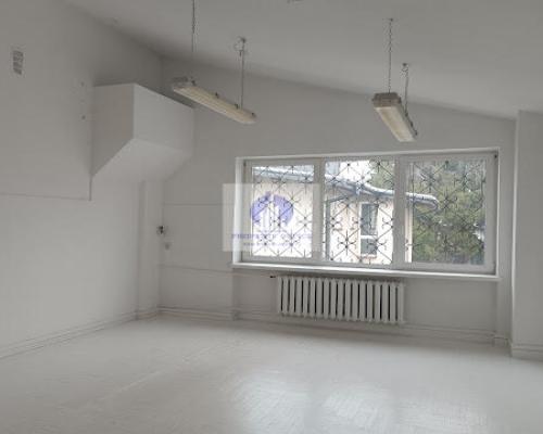 Włochy: lokal biurowo-usługowy na wynajem