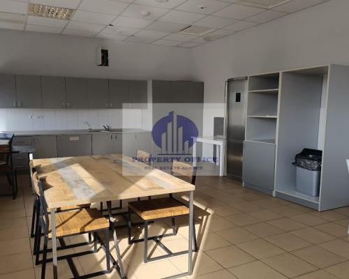 Włochy: lokal biurowy na wynajem