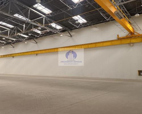 Bielany: magazyn 1740 m2